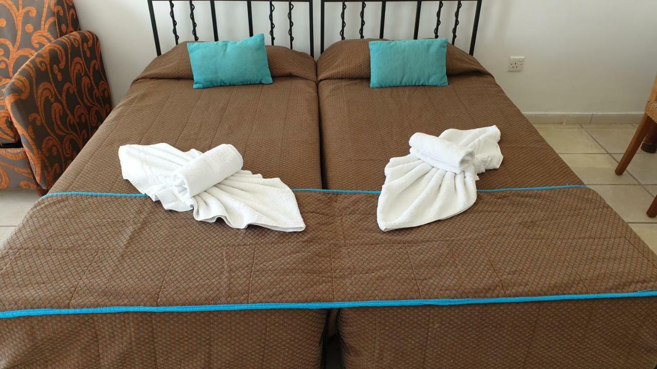 Paramount Hotel Apartments Protaras Bagian luar foto