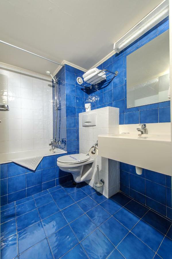 Paramount Hotel Apartments Protaras Bagian luar foto