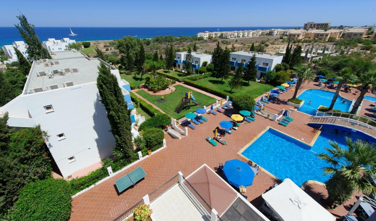 Paramount Hotel Apartments Protaras Bagian luar foto