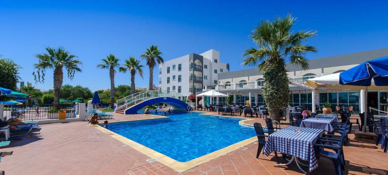 Paramount Hotel Apartments Protaras Bagian luar foto