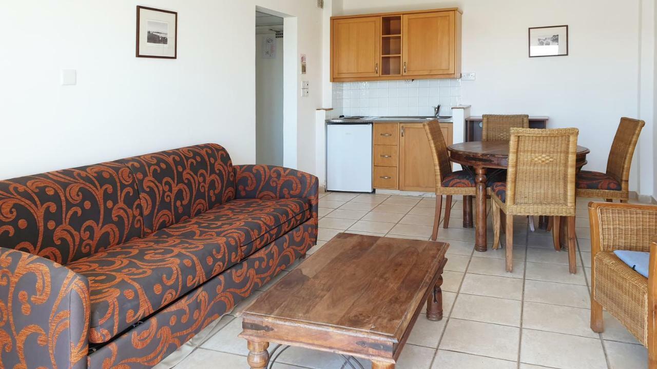 Paramount Hotel Apartments Protaras Bagian luar foto