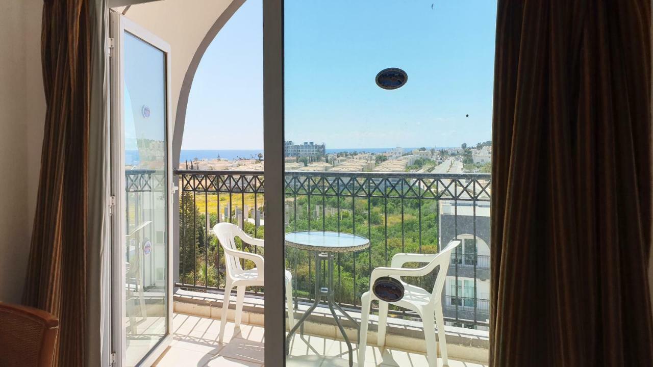 Paramount Hotel Apartments Protaras Bagian luar foto