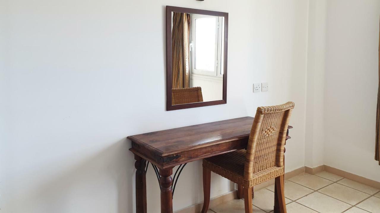 Paramount Hotel Apartments Protaras Bagian luar foto